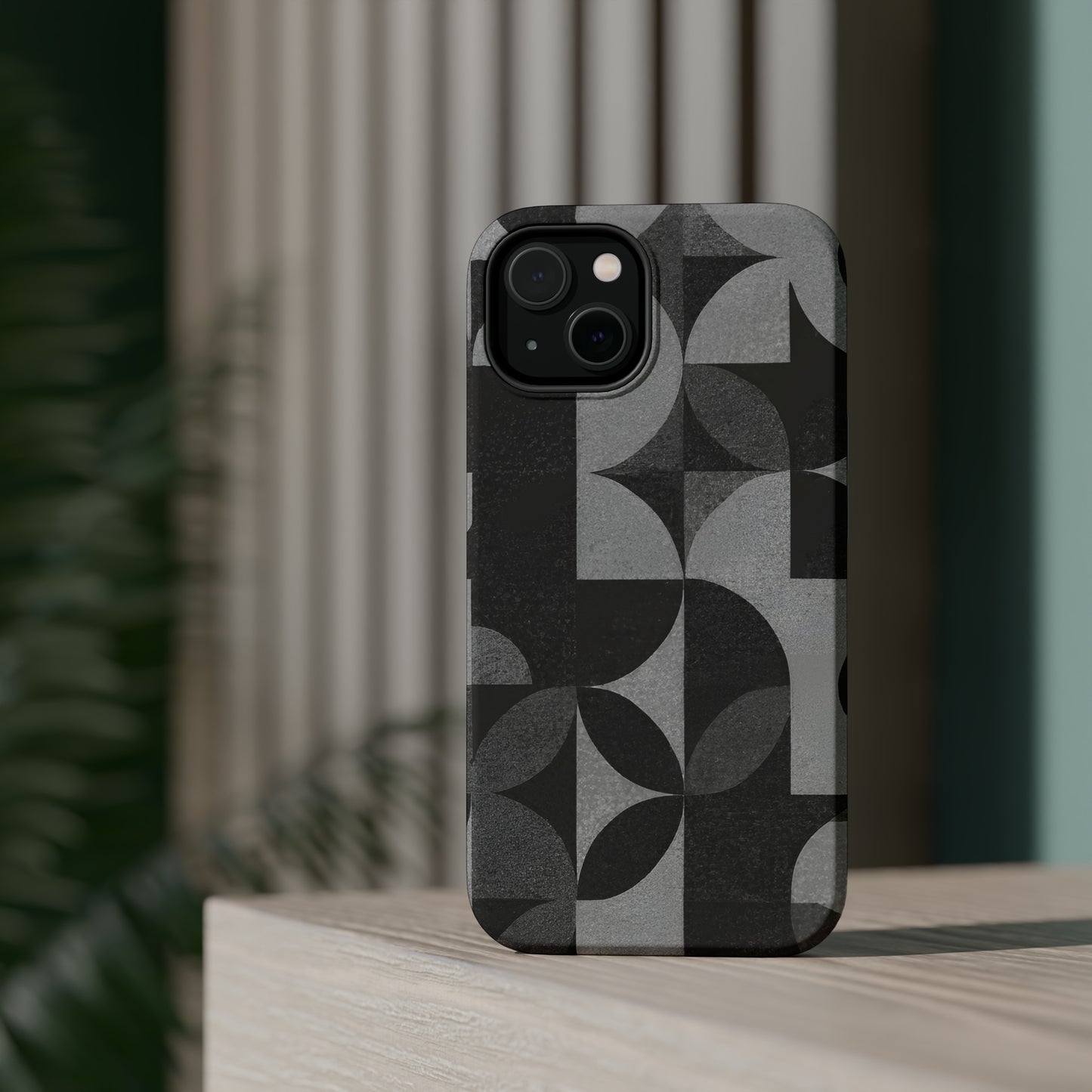 iPhone 15 and older phone case with MagSafe