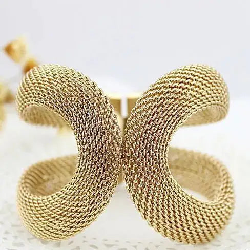 Glamsham - The Vintage Infinity Loop Mesh Bracelet